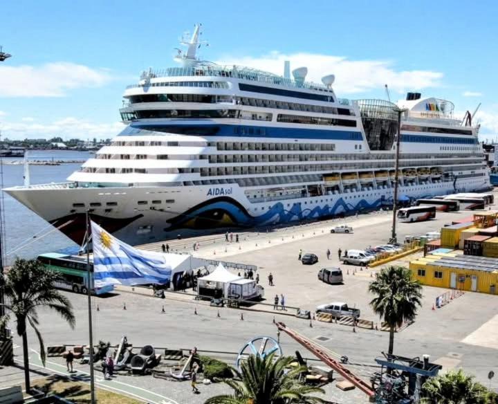 Montevideo Port Hostel Ngoại thất bức ảnh